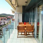 Ainara Garden Family Daire *